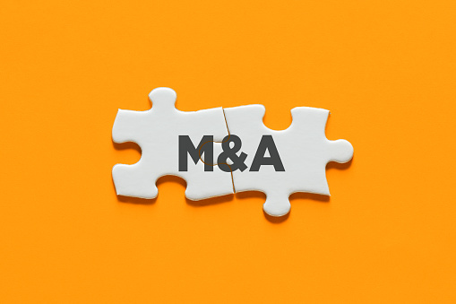 Advice firm Diverger makes bold bid for larger rival Centrepoint Alliance