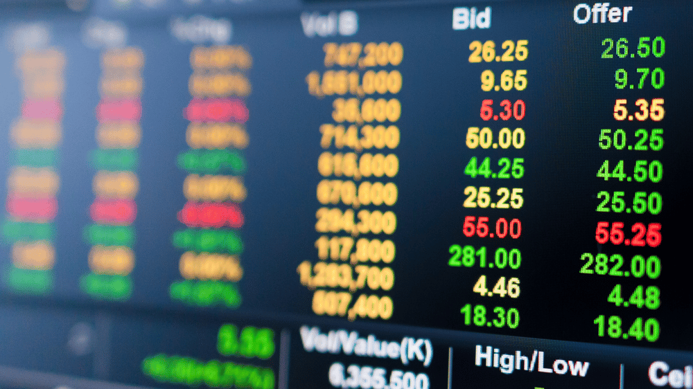 Which ASX 200 stocks hit 52-week highs and lows this week