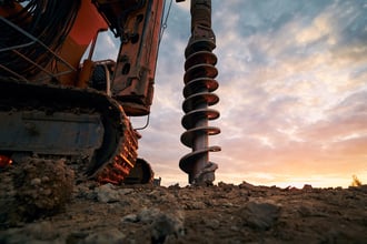 The biggest gold and lithium hits of the week – Auric Mining, Azure Minerals 