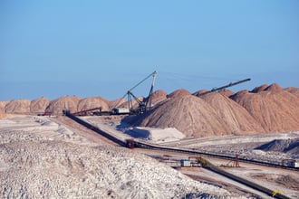 Aussie lithium explorer locks in deal with Chinese battery metal major