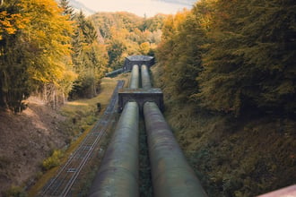 Two ASX-listed infrastructure stocks for a rising interest rate environment